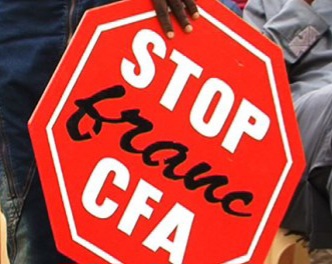 Le Franc CFA : Un Fardeau Colonial qui Asphyxie l’Afrique